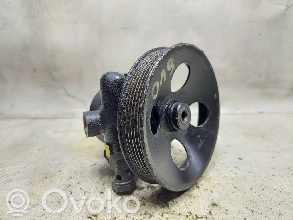 Opel Vectra B Power steering pump 