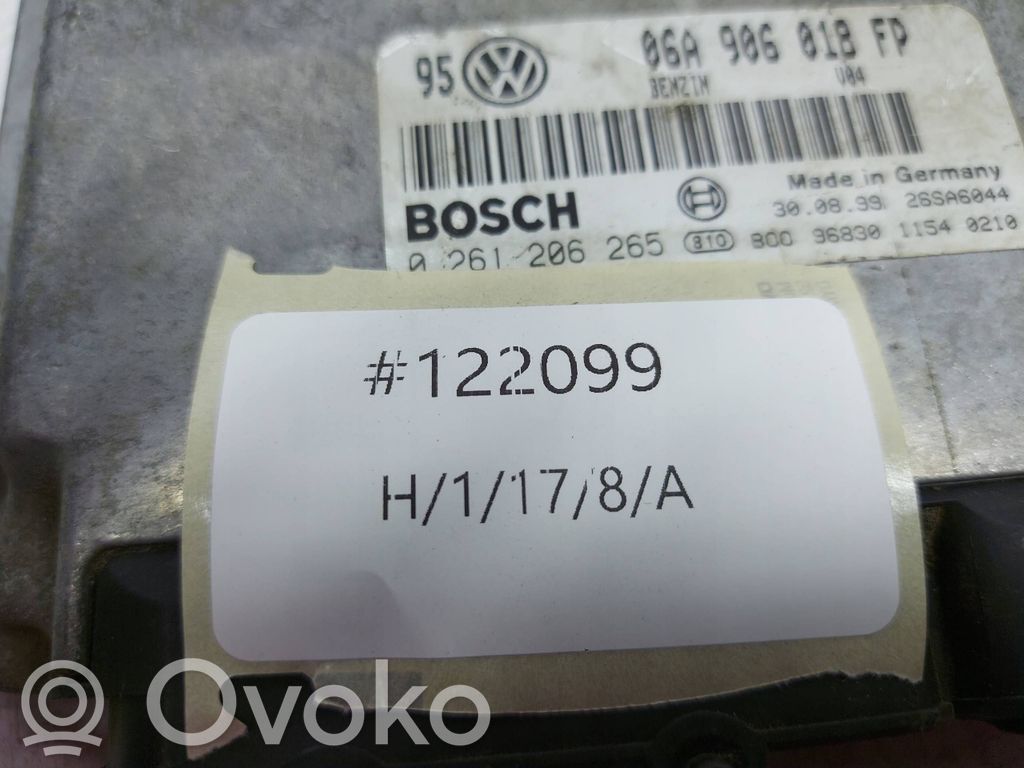 Volkswagen Golf IV Engine control unit/module 