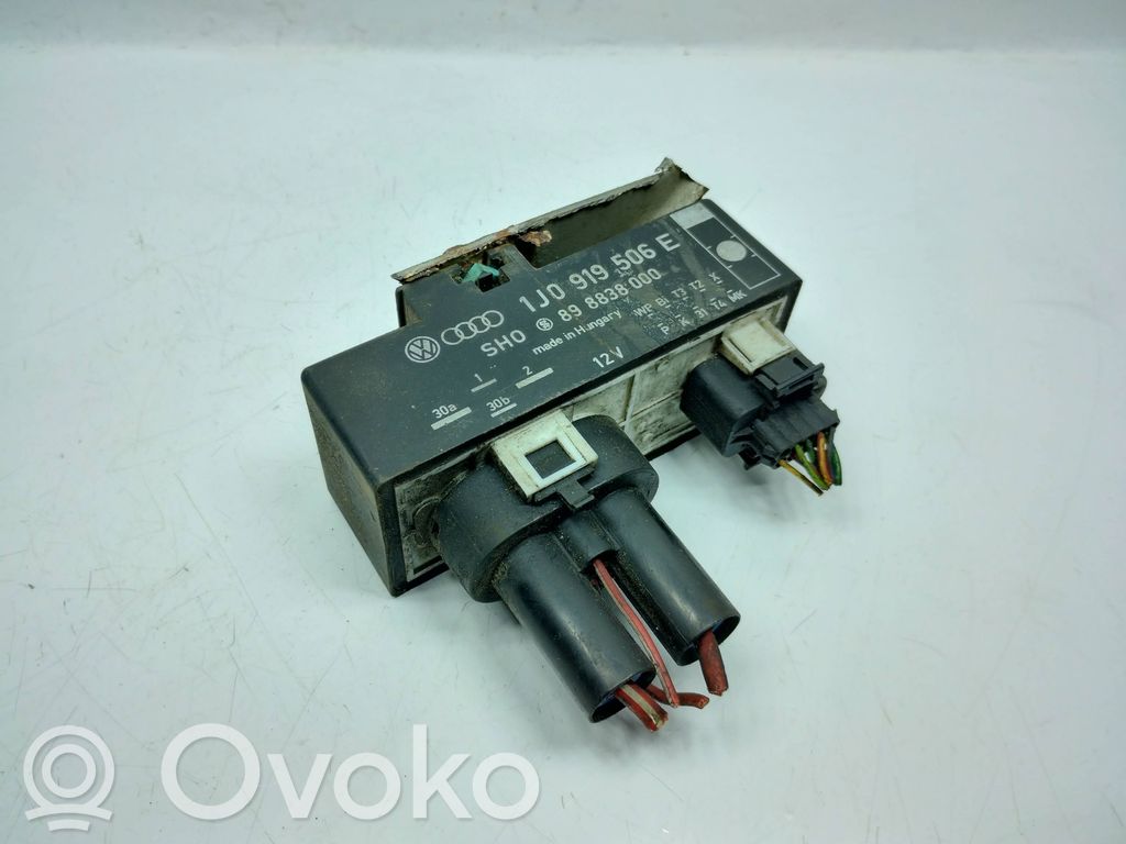 Volkswagen Golf IV Relais de ventilateur de liquide de refroidissement 