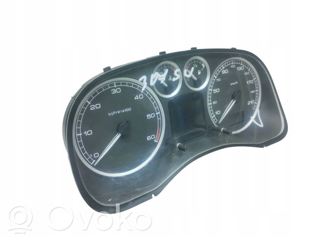 Peugeot 307 Speedometer (instrument cluster) 
