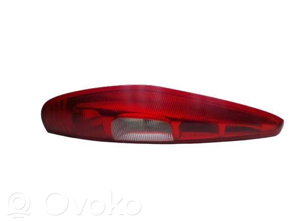 Mitsubishi Colt Lampă spate în caroserie 