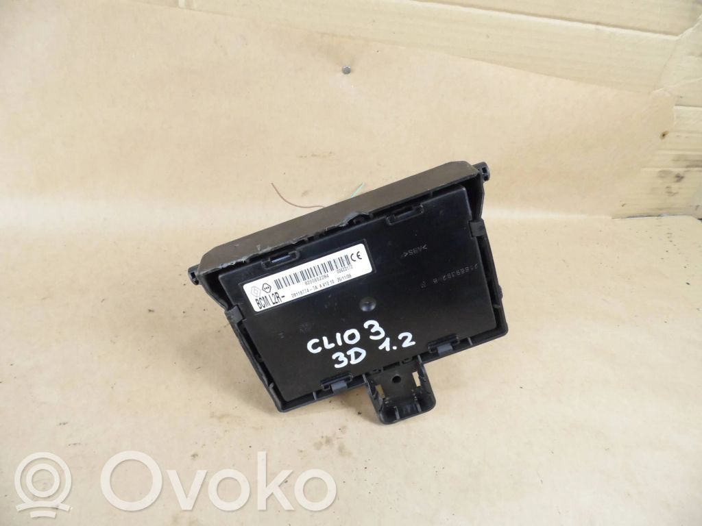 Renault Clio III Comfort/convenience module 