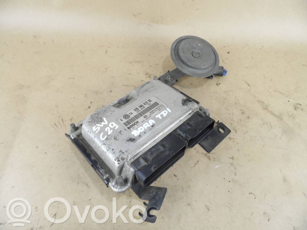 Volkswagen Golf IV Engine control unit/module 