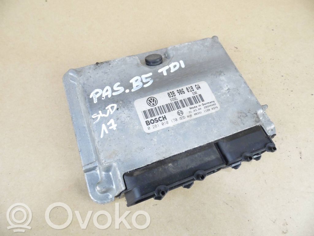 Volkswagen PASSAT B5.5 Engine control unit/module 