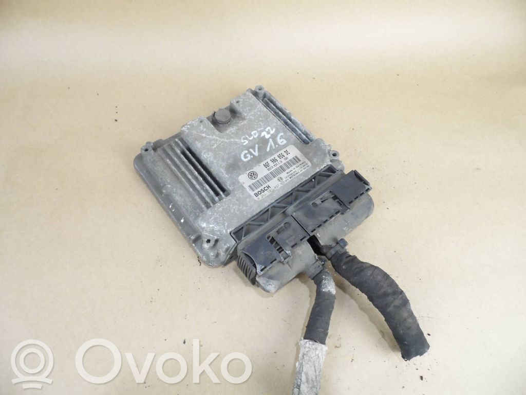 Volkswagen Golf V Engine control unit/module 