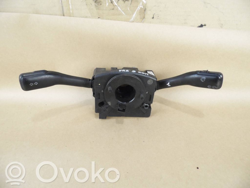 Volkswagen PASSAT B5.5 Wiper turn signal indicator stalk/switch 