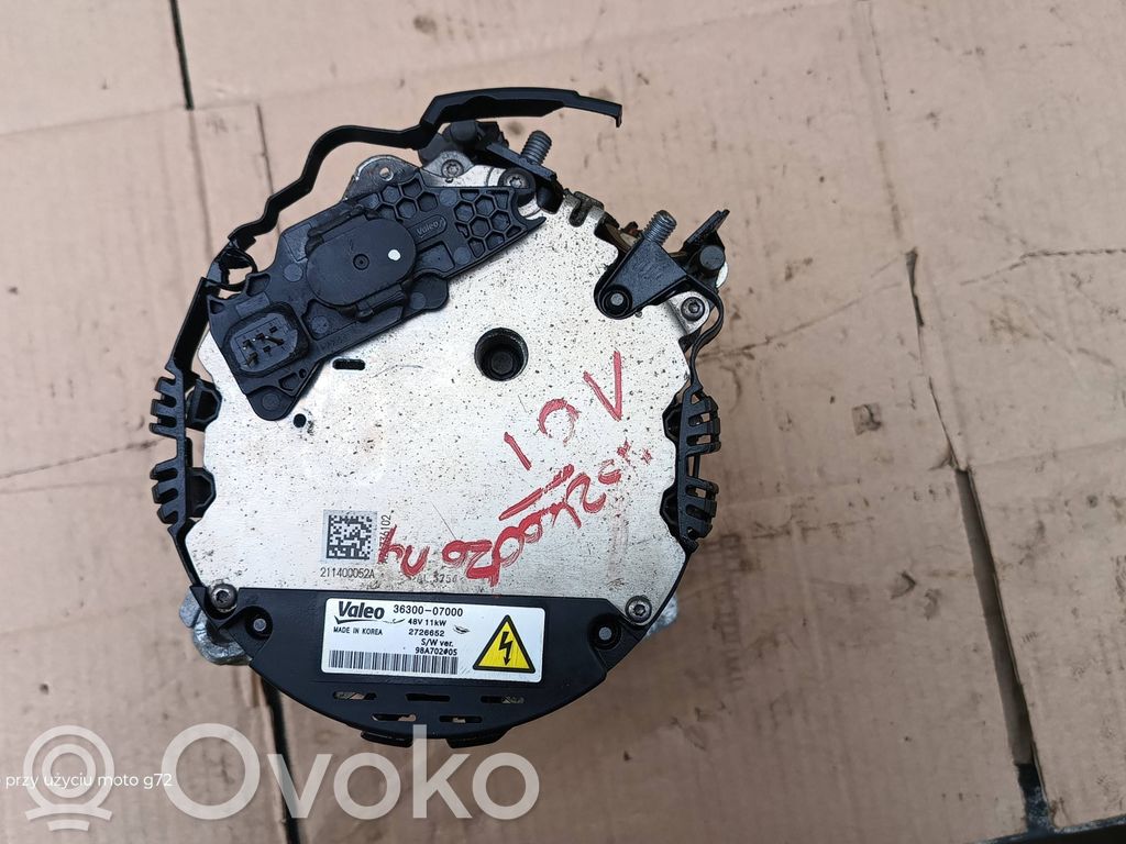 Hyundai i30 Генератор 