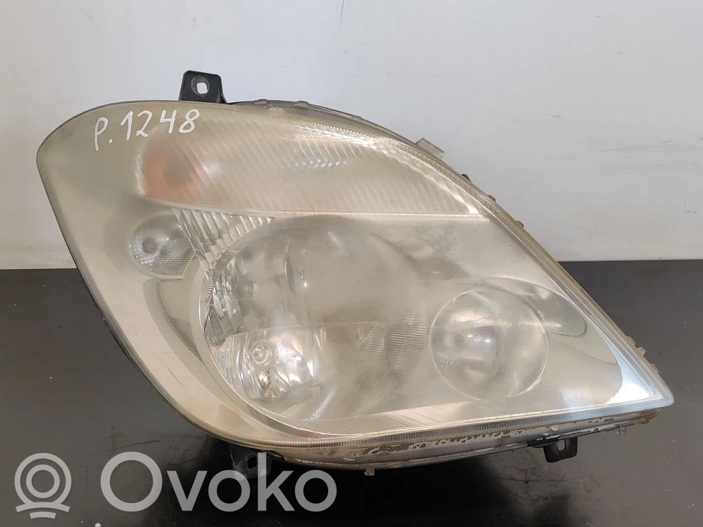 Mercedes-Benz Sprinter W906 Phare frontale 