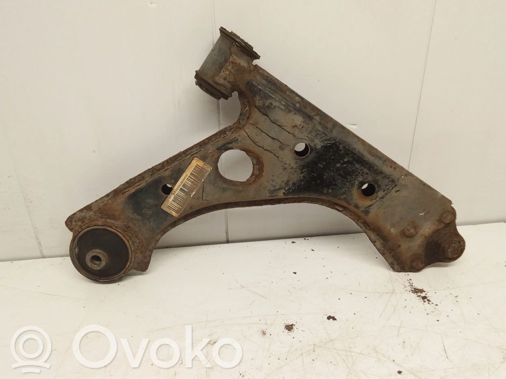 Opel Corsa D Plaukti un sviras 