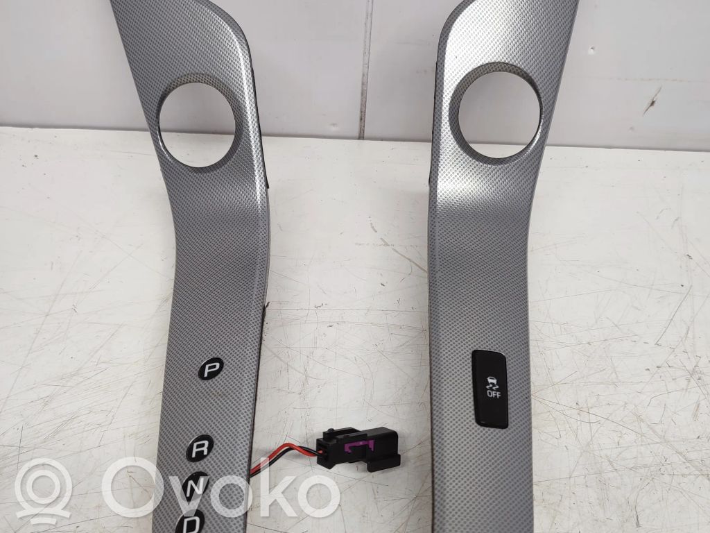 Chevrolet Cruze Panel trim 