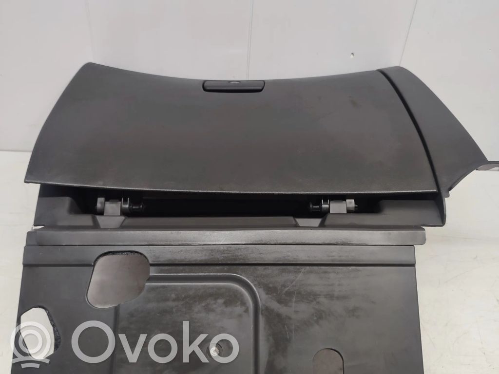 Chevrolet Cruze Schowek deski rozdzielczej 