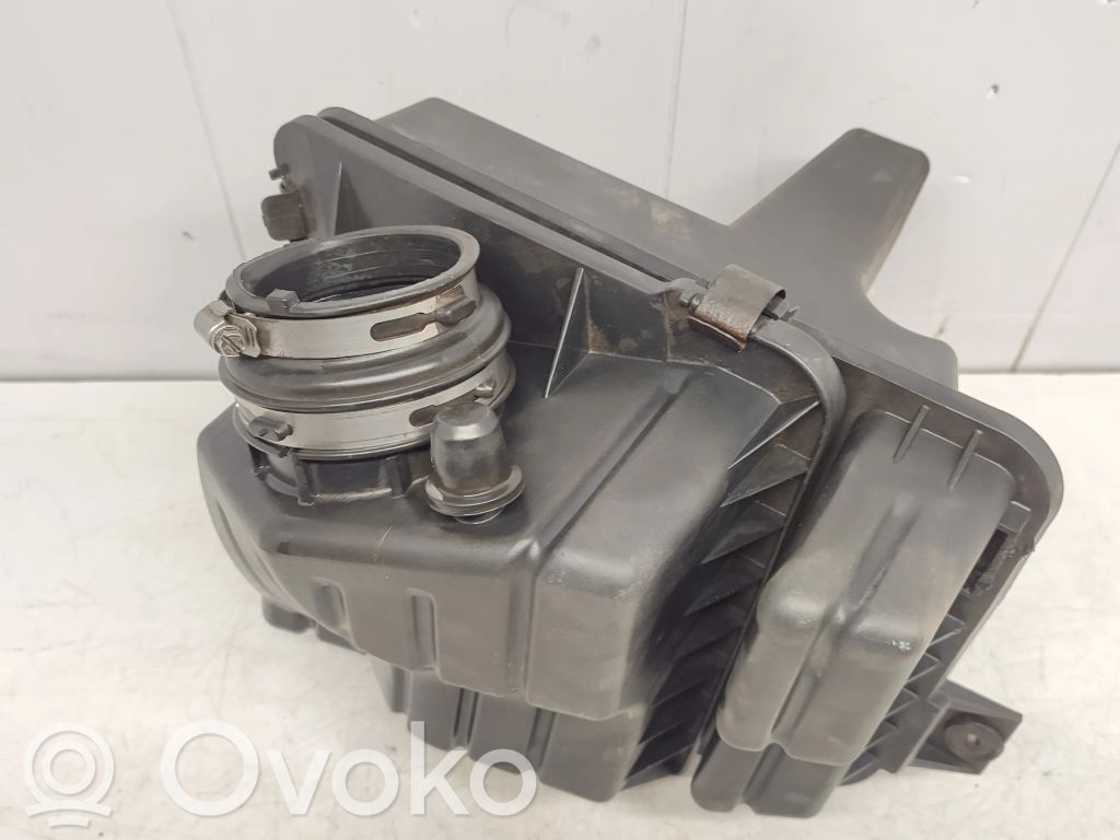 Chrysler Voyager Air filter box 