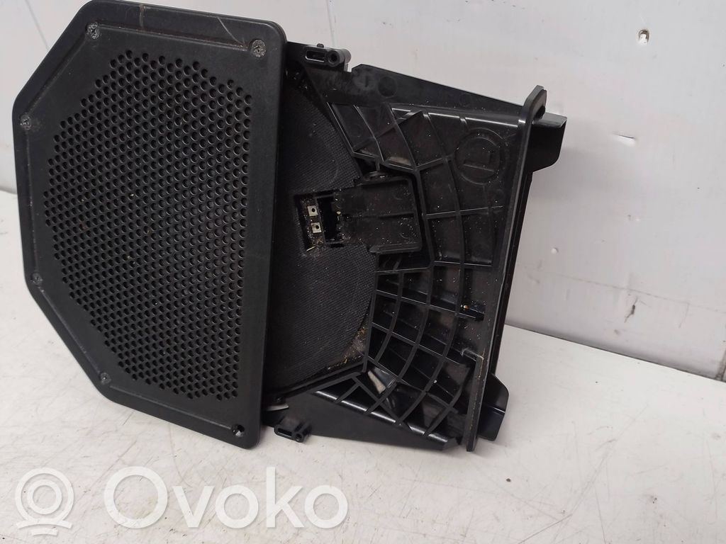 BMW 3 E90 E91 Subwoofer-bassokaiutin 