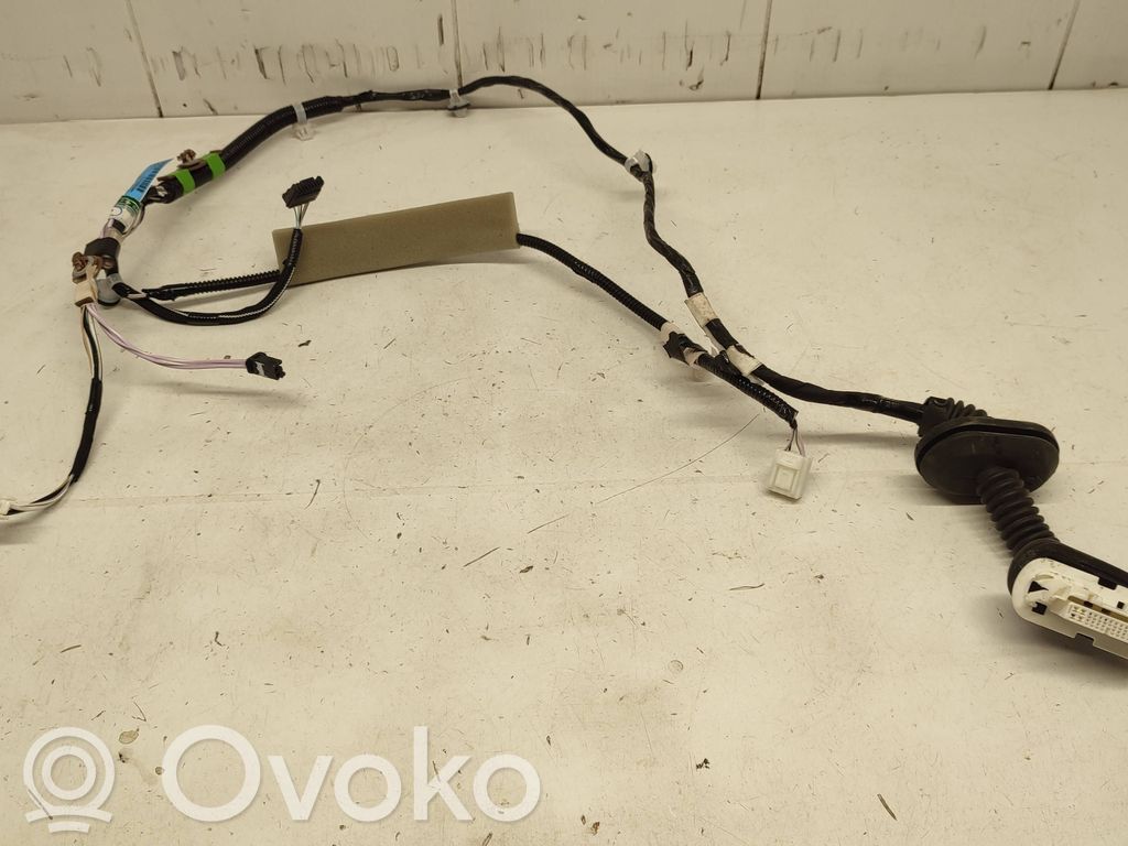 Toyota RAV 4 (XA50) Wiązka przewodów drzwi tylnych 