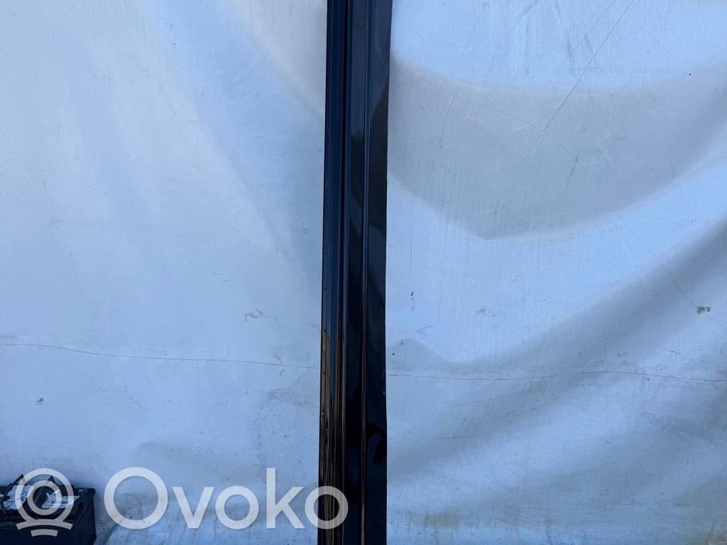 Volvo XC90 Kojų erdvės šonine apdaila 