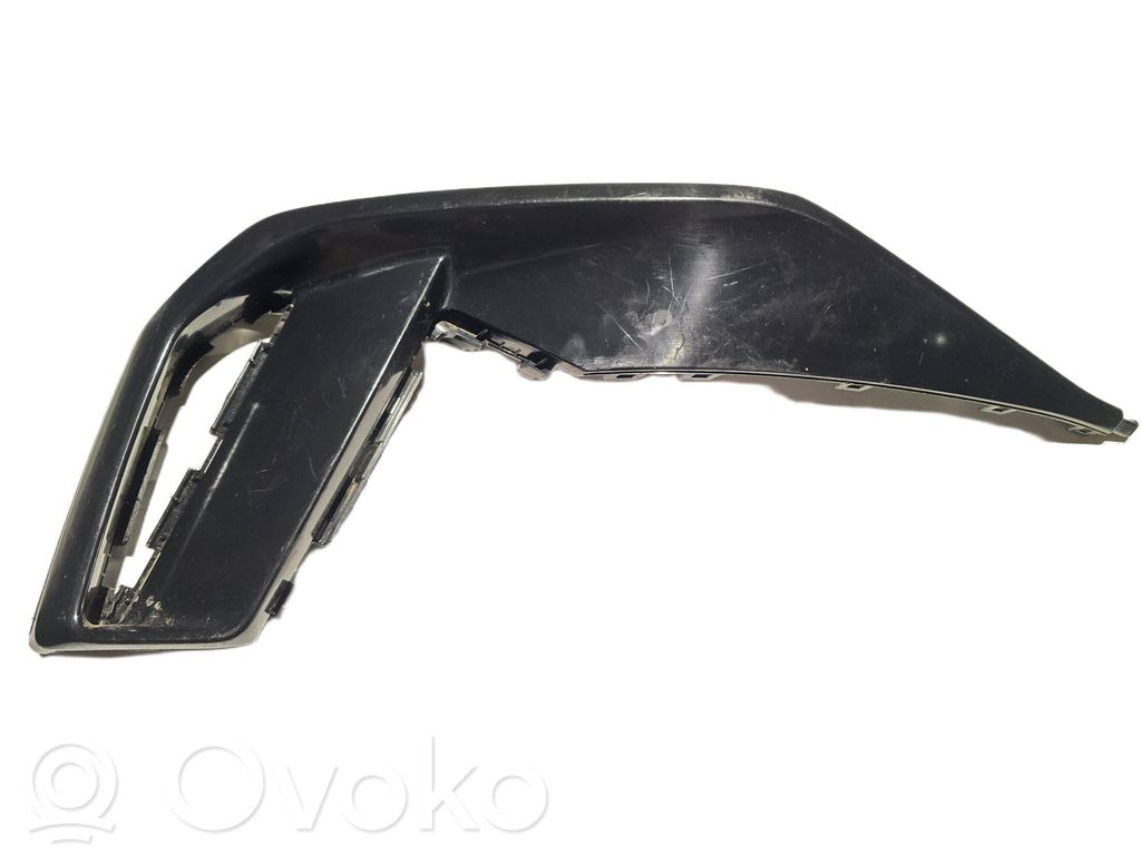 Audi e-tron Front bumper lower grill 