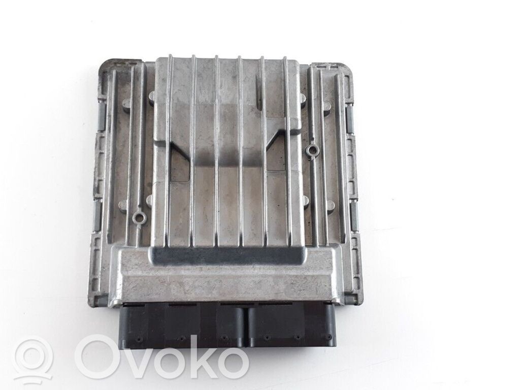 BMW 5 E60 E61 Engine control unit/module 