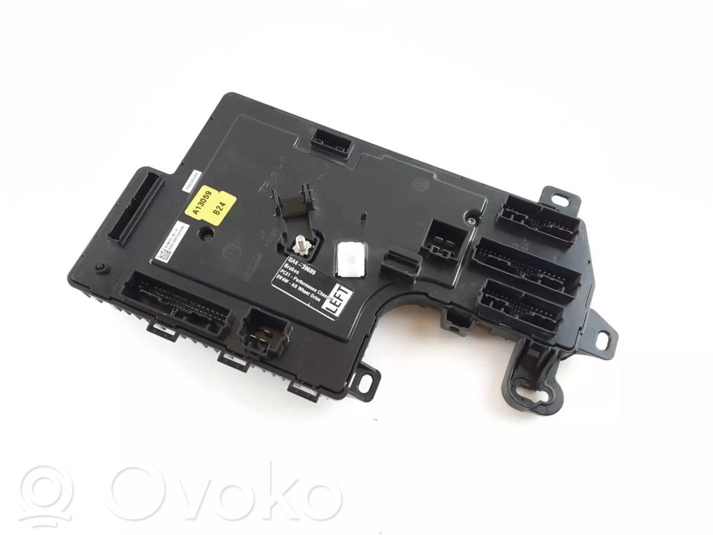 Tesla Model 3 Comfort/convenience module 