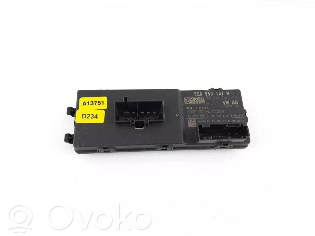 Volkswagen Tiguan Sterownik / Moduł elektrycznej klapy tylnej / bagażnika 