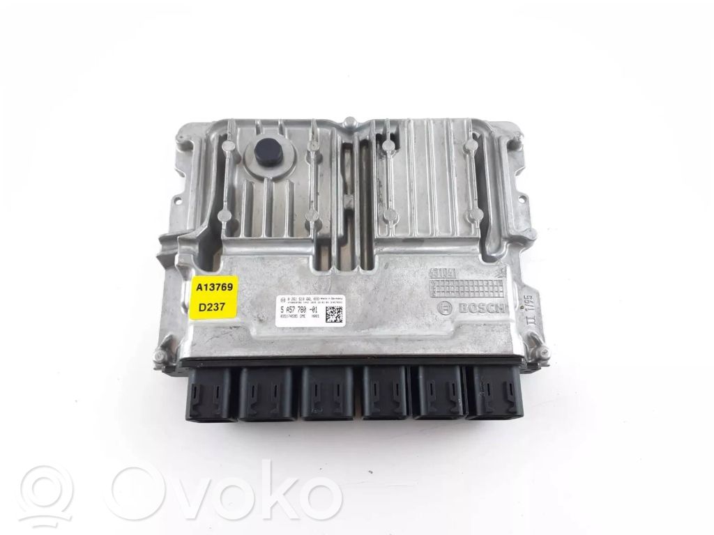 BMW 1 F40 Engine control unit/module 