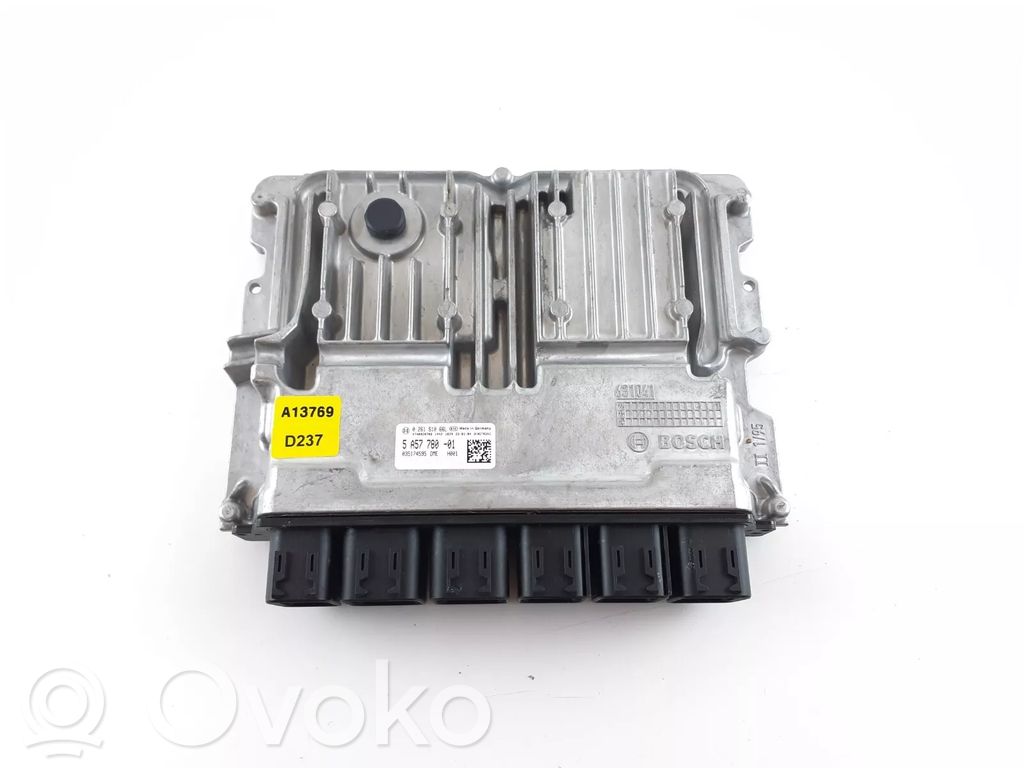 BMW 1 F40 Engine control unit/module 