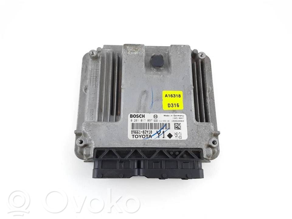 Toyota Auris 150 Engine control unit/module 