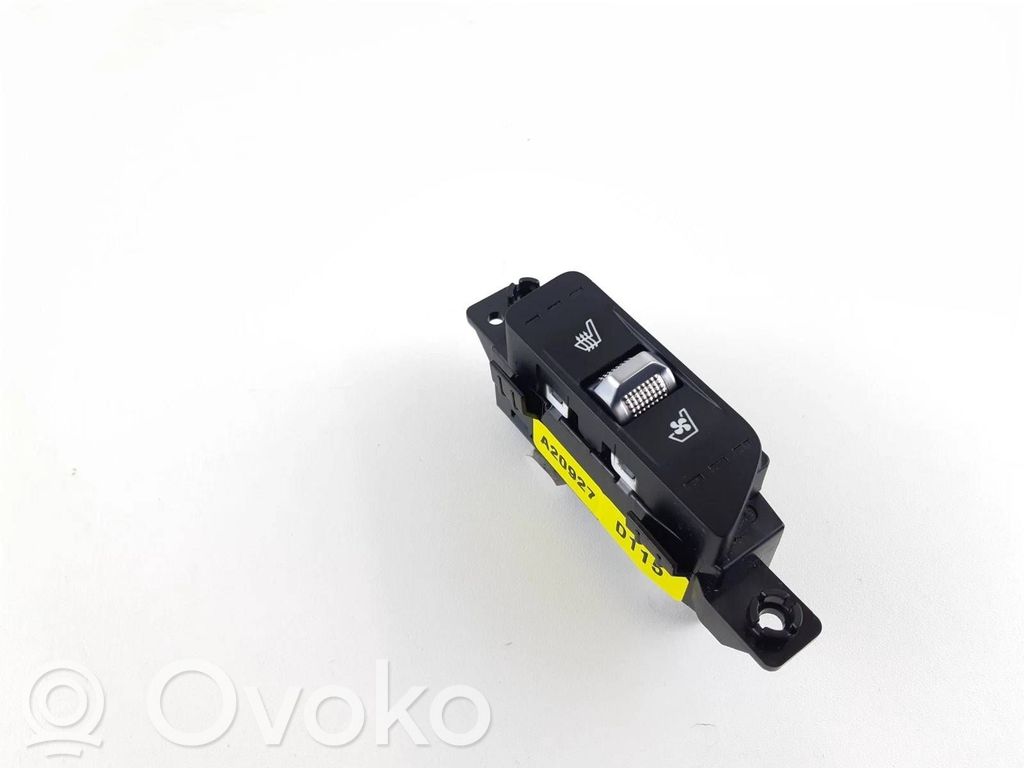 KIA Sorento IV Comfort/convenience module 