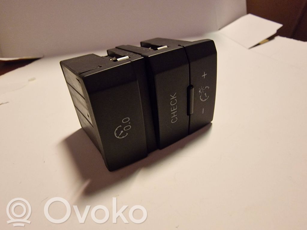 Panel lighting control switch   4L1927123,060410501,4L1927123VUV
