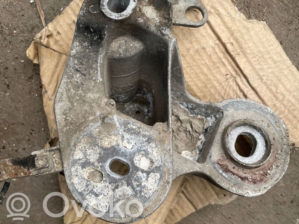 Audi A6 S6 C6 4F Engine mounting bracket 