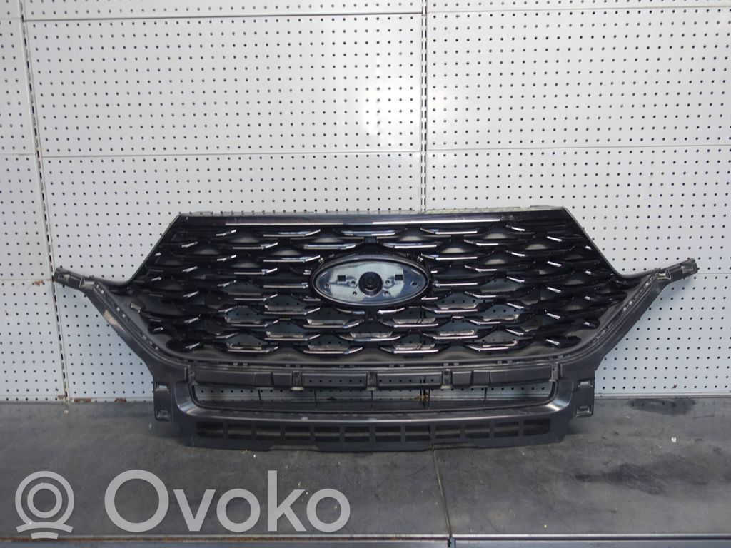 Ford Explorer VI Front grill 