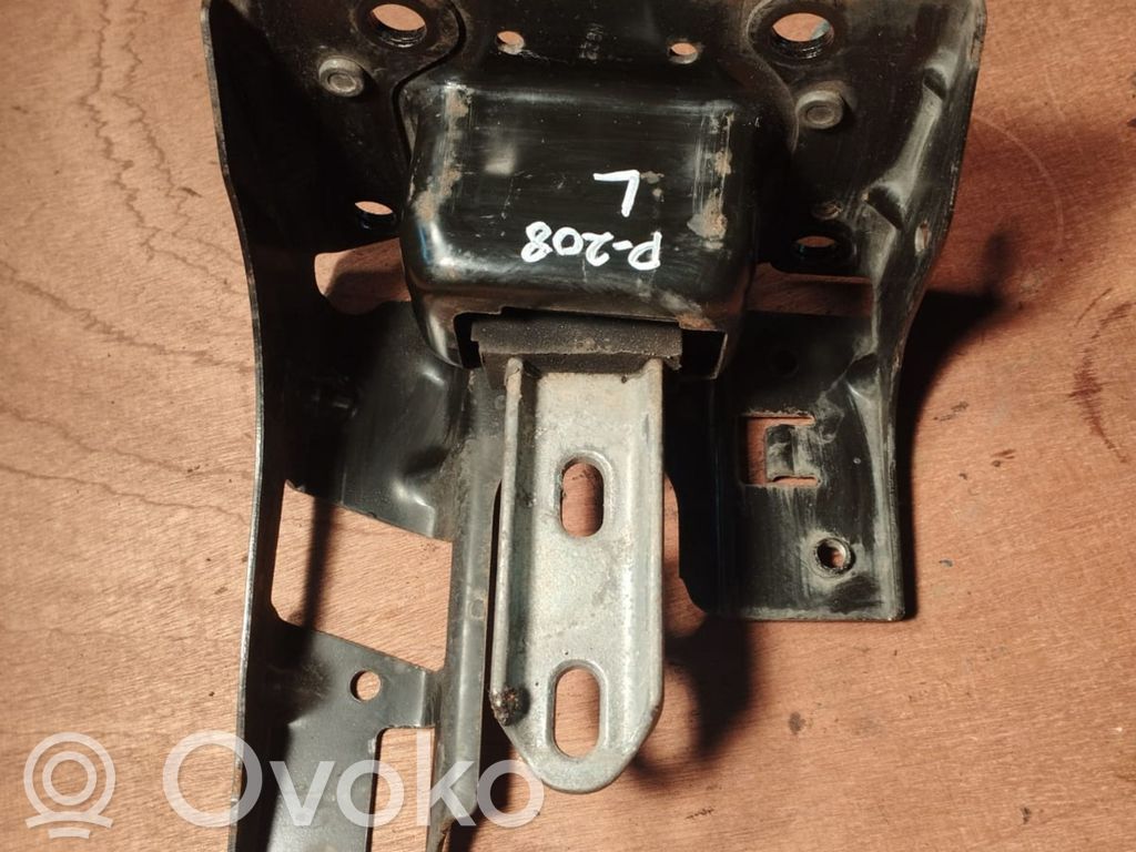 Peugeot 208 I Engine mount bracket 