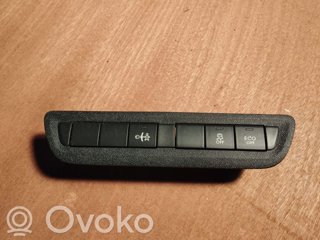 Peugeot 208 I ESP (stability program) switch 