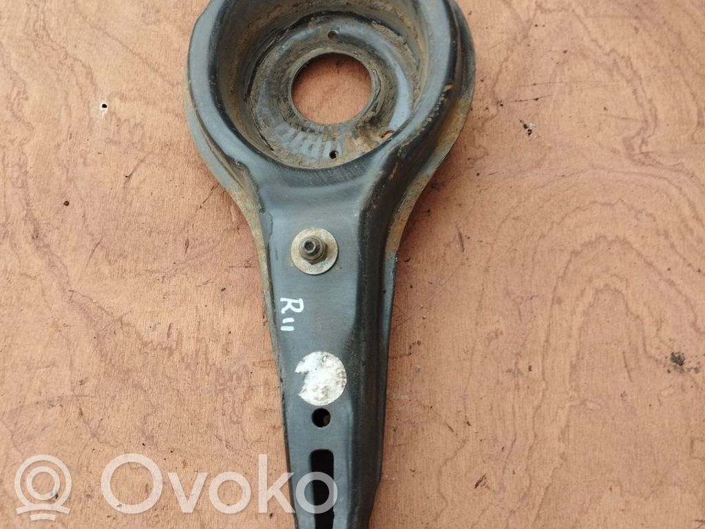 Volvo V40 Querlenker Achsschenkel hinten 