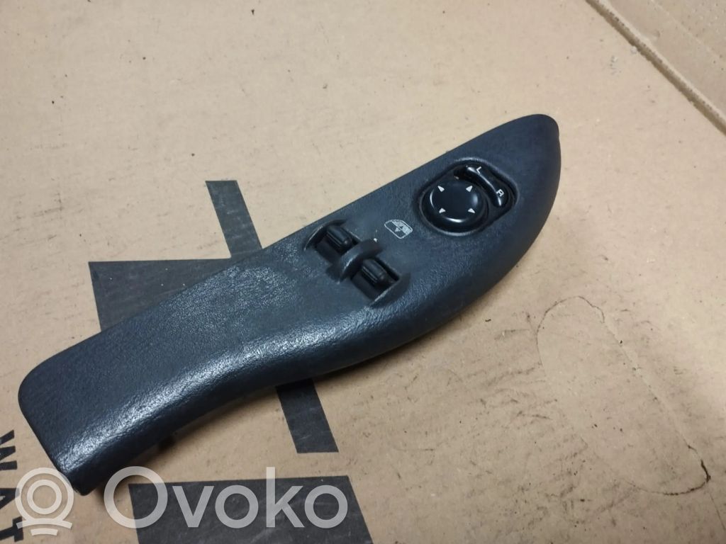 Chrysler Neon II Electric window control switch 