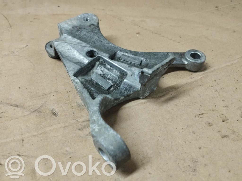 Engine mounting bracket   113103198