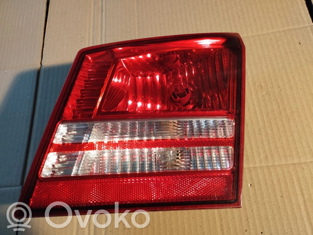 Dodge Journey Takaluukun takavalot 