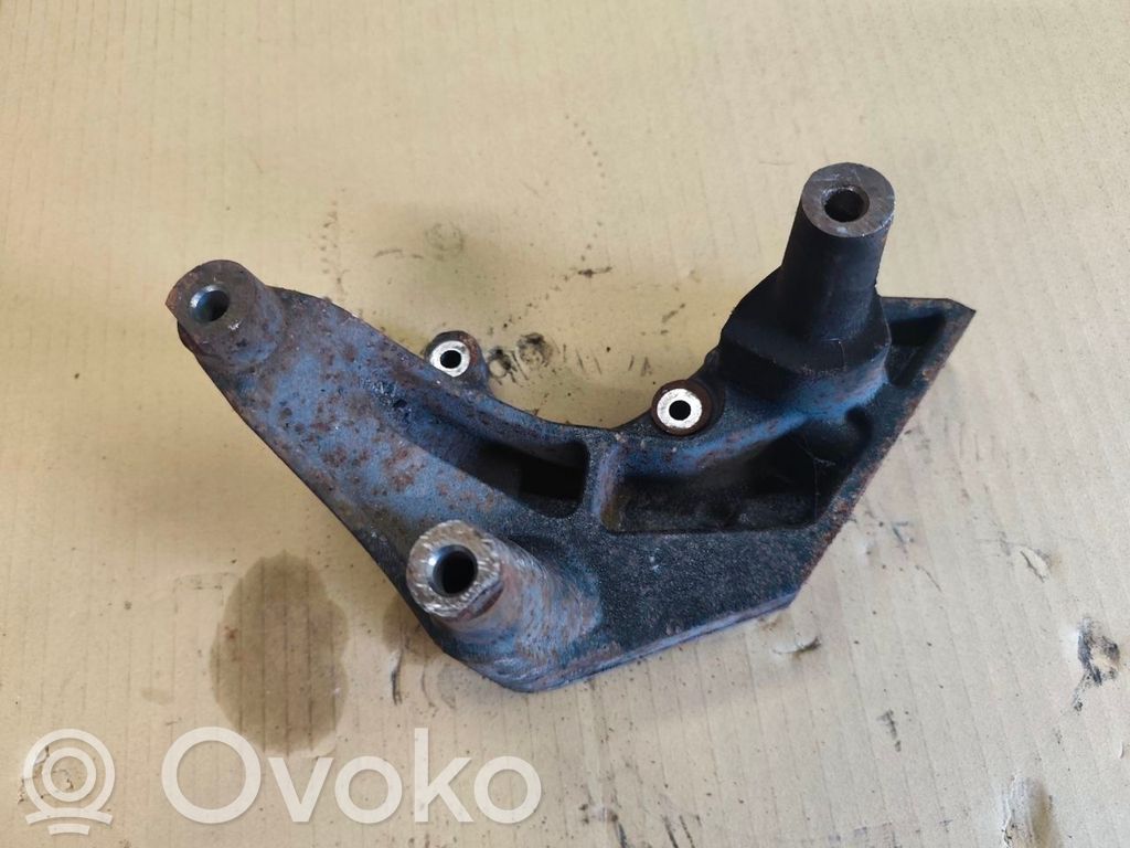Dodge Journey Engine mounting bracket 