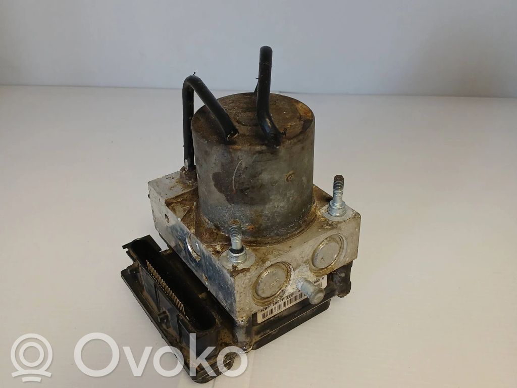 Mitsubishi Colt ABS bloks 