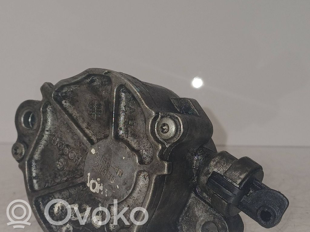 Mazda 3 I Vacuum pump 