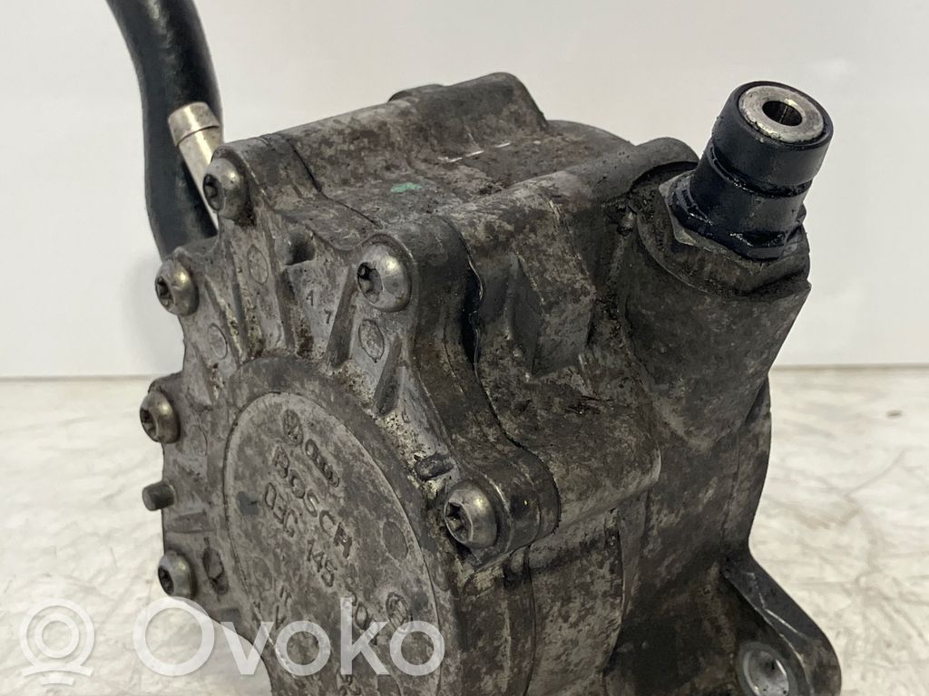 Audi A3 S3 8P Vacuum pump 