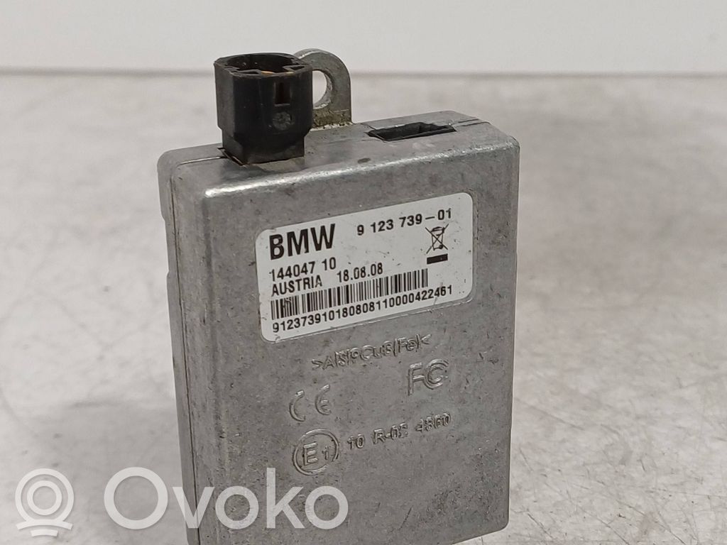 BMW 7 F01 F02 F03 F04 Antenos stiprintuvas 