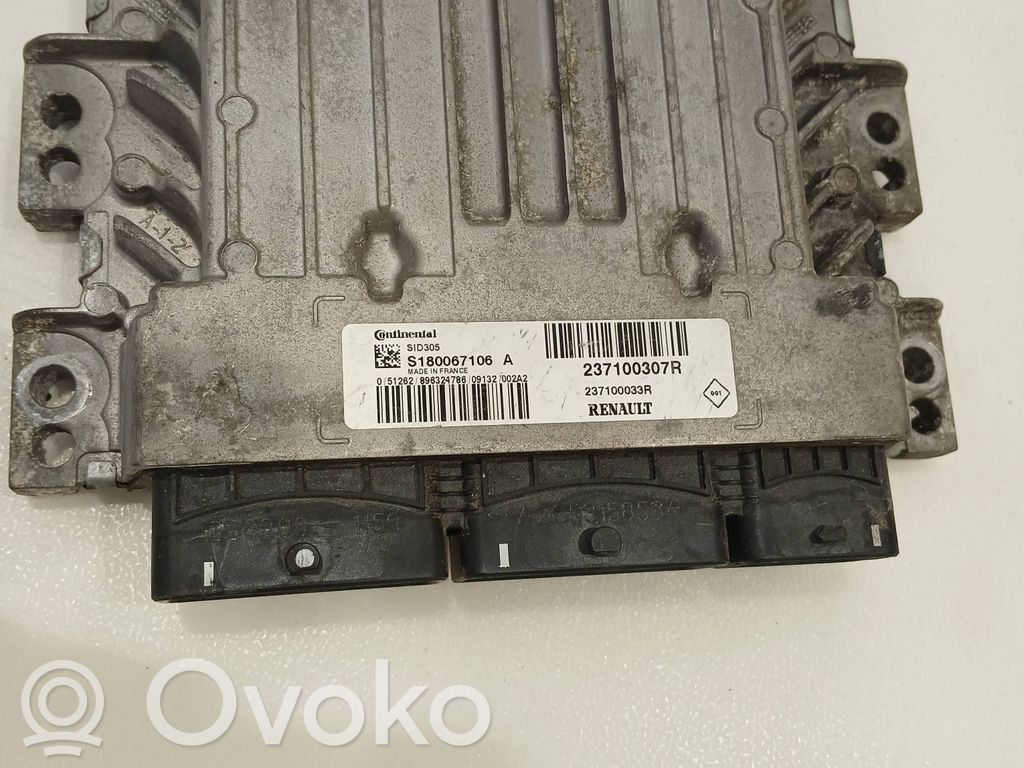 Renault Megane III Engine control unit/module 