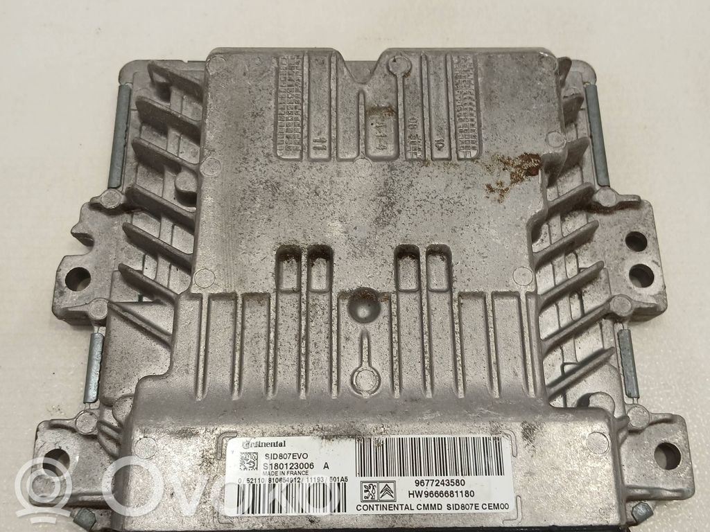 Peugeot 5008 Engine control unit/module 