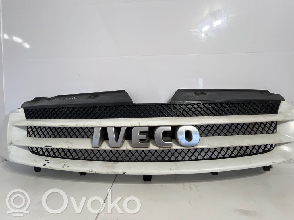 Iveco Daily 4th gen Maskownica / Grill / Atrapa górna chłodnicy 