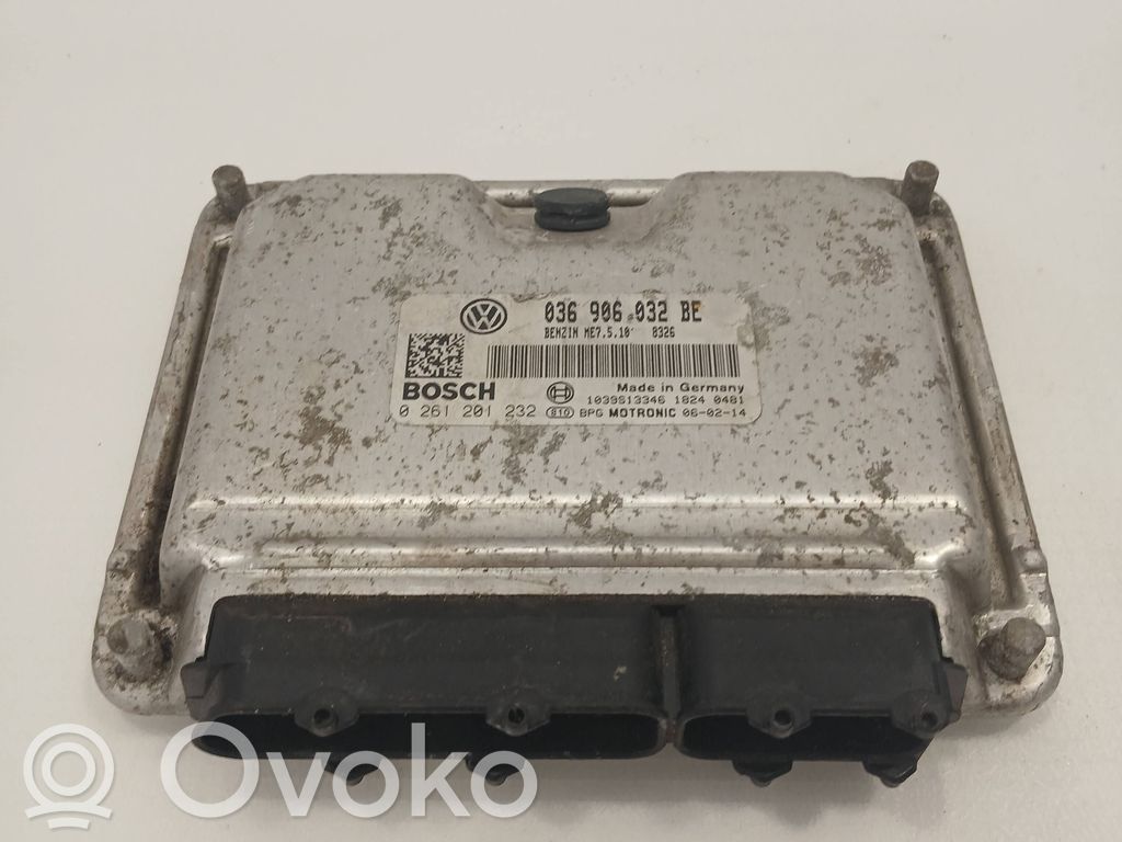 Volkswagen Golf IV Engine control unit/module 