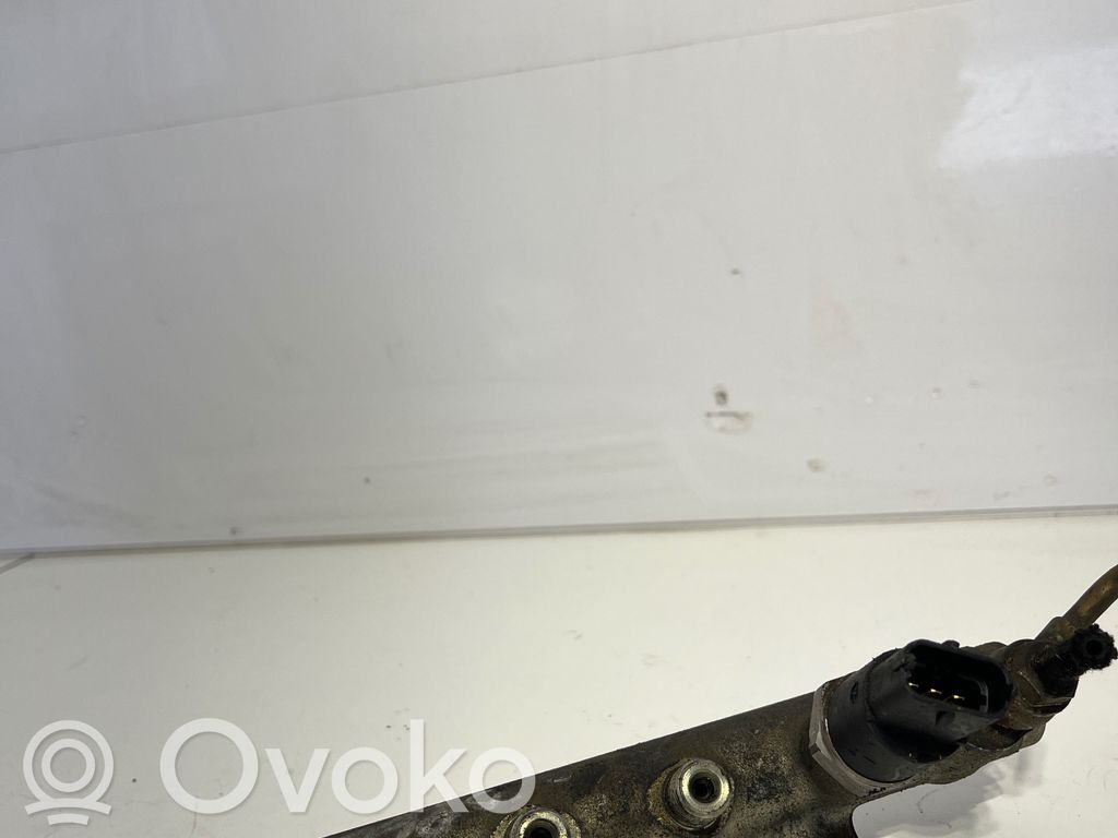 Opel Astra G Degvielas maģistrālā caurule 