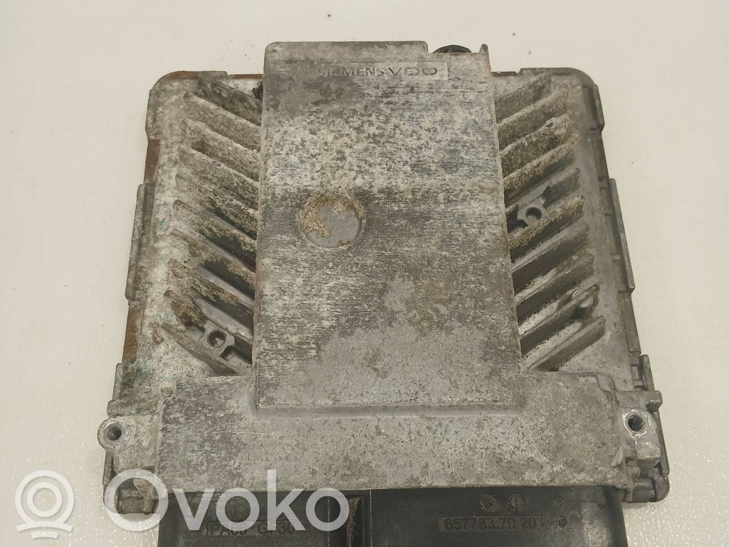 Volkswagen PASSAT B6 Engine control unit/module 