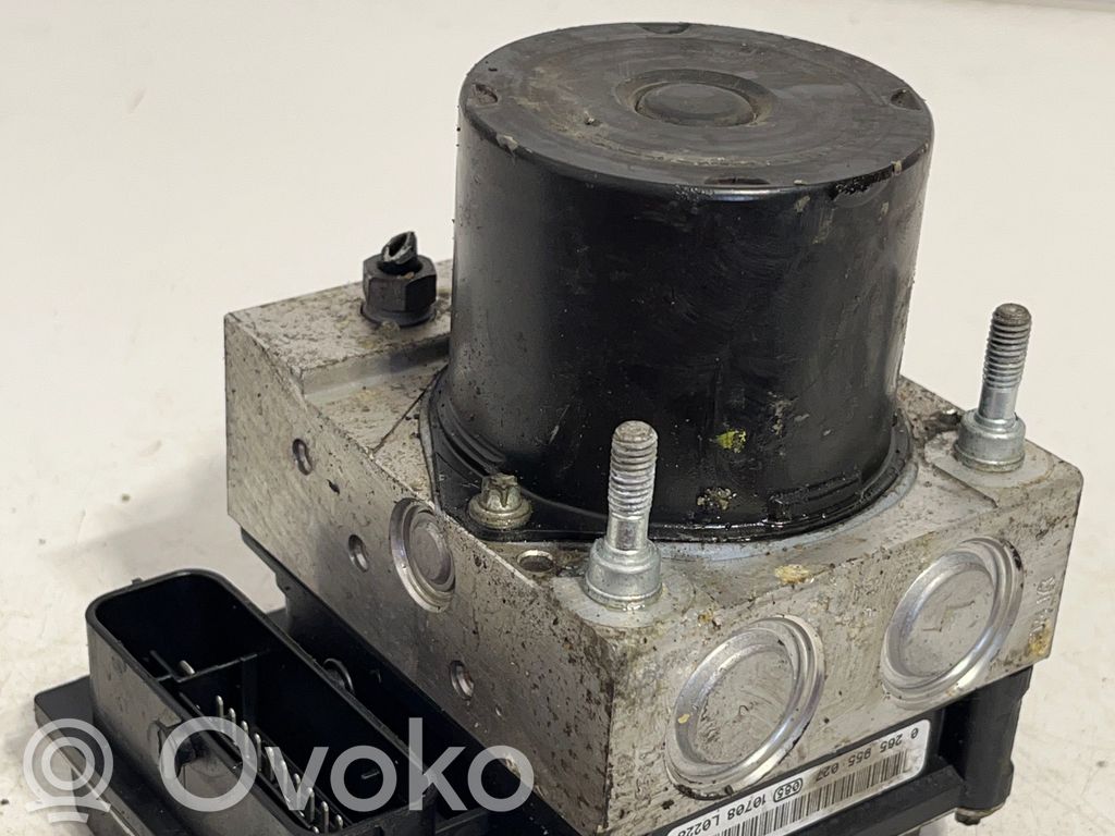 Skoda Fabia Mk2 (5J) ABS Pump 