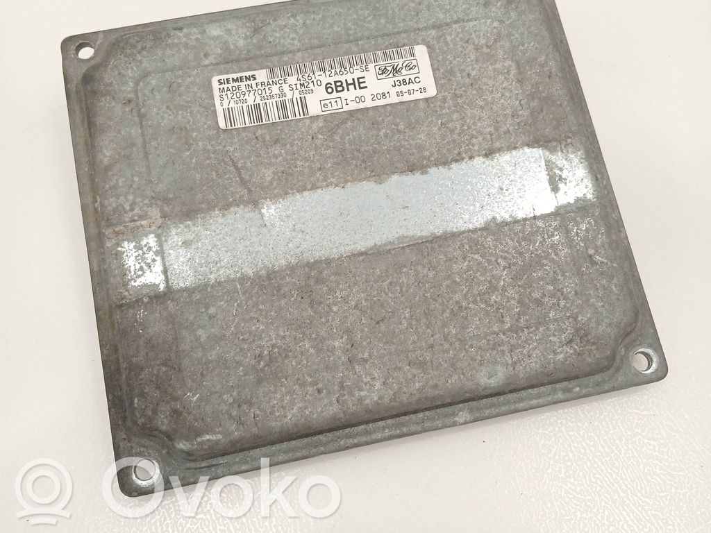 Ford Fiesta Engine control unit/module 