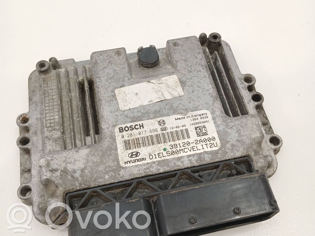 Hyundai ix35 Engine control unit/module 
